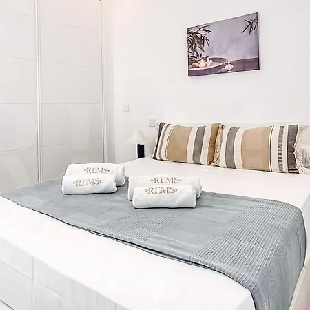 Chic Gem Rooftop Terrace With Bbq Rems *