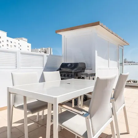 Chic Gem Rooftop Terrace With Bbq Rems *