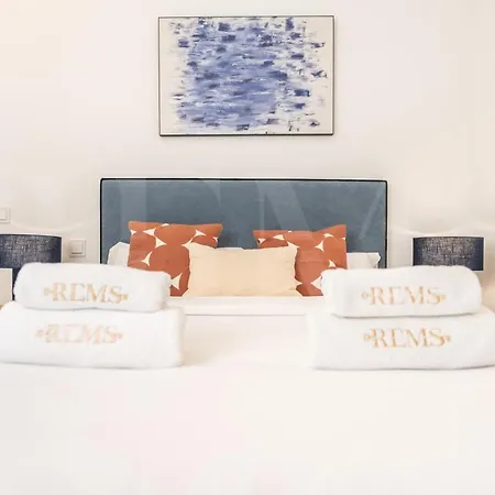 Chic Gem Rooftop Terrace With Bbq Rems Appartement Fuengirola